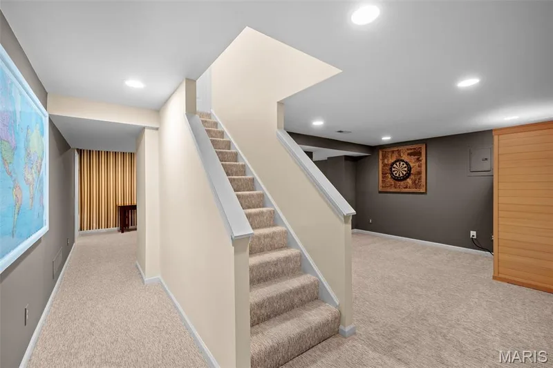 16630 Highland Summit Drive, Ballwin, MO 63011 — listing photo 27 of 40