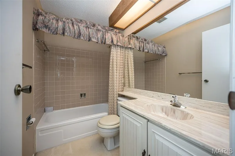 Upstairs hall full bathroom — 1368 Hampton Road #A, St Charles, MO 63303