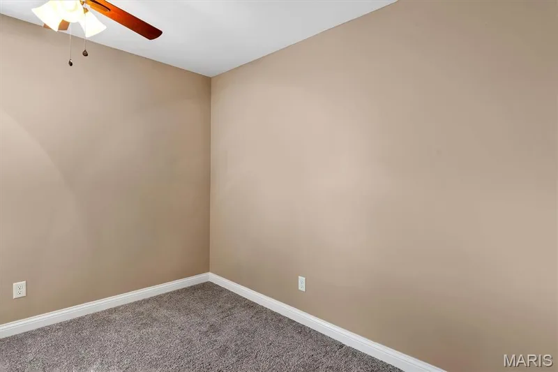 Neutral wall paint — 56 Huntleigh Park Court, Wentzville, MO 63385