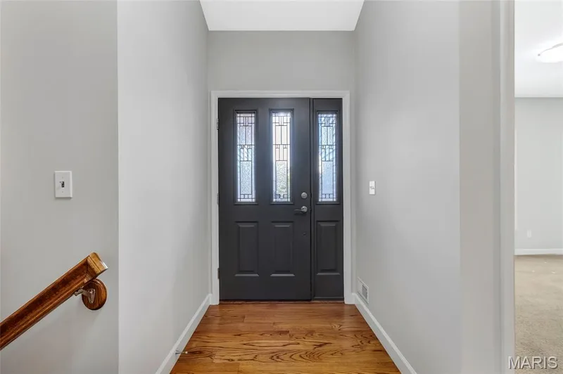 925 Daffodil Ridge Drive, O'Fallon, MO 63366 — listing photo 3 of 41