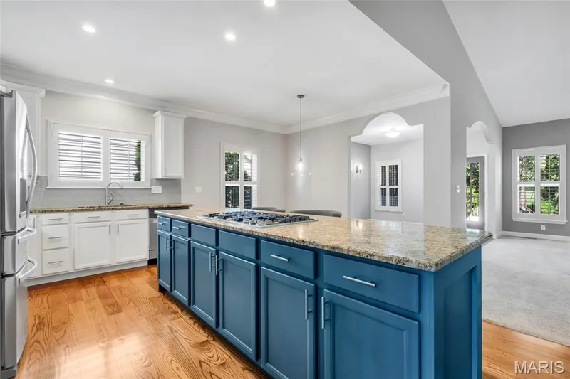 925 Daffodil Ridge Drive, O'Fallon, MO 63366 — listing photo 4 of 41