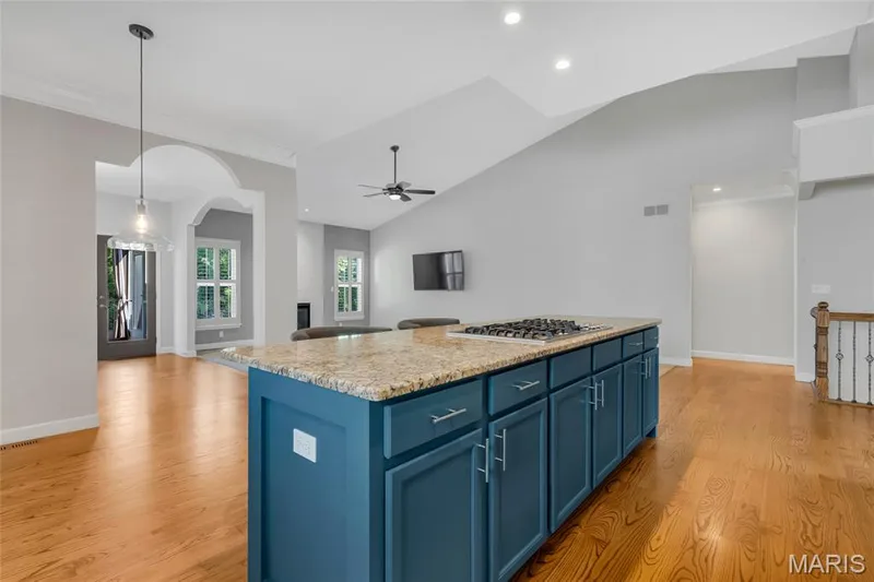 925 Daffodil Ridge Drive, O'Fallon, MO 63366 — listing photo 8 of 41