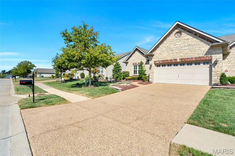 925 Daffodil Ridge Drive, O'Fallon, MO 63366 — listing photo 40 of 41