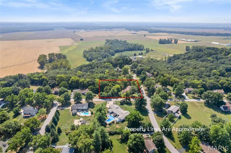1 Bluff View Court, St Charles, MO 63303 — listing photo 4 of 13