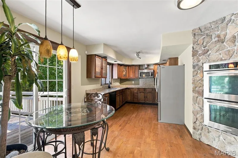 1 Bluff View Court, St Charles, MO 63303 — listing photo 14 of 29