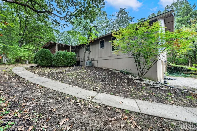 3649 Hopewell Road, Wentzville, MO 63385 — listing photo 6 of 55