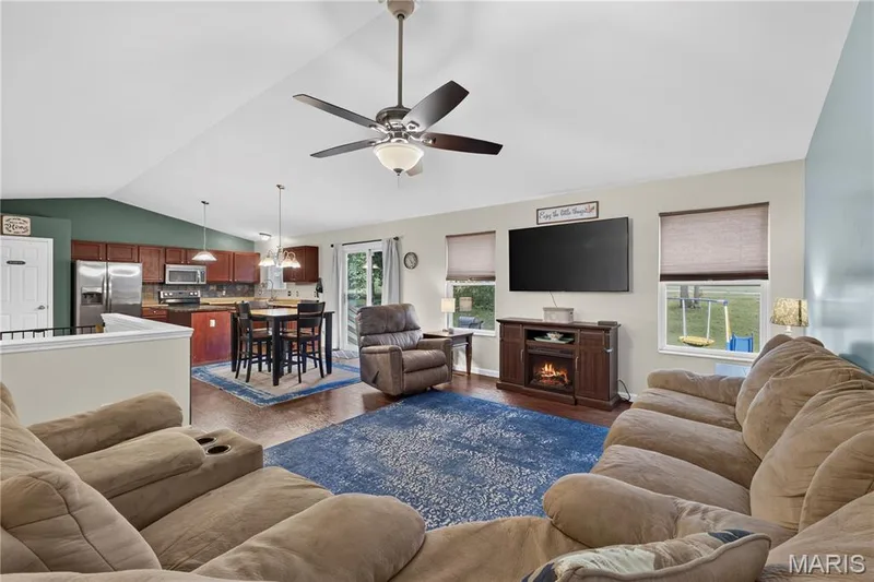 1683 Oakwood Drive, O'Fallon, MO 63366 — listing photo 7 of 40