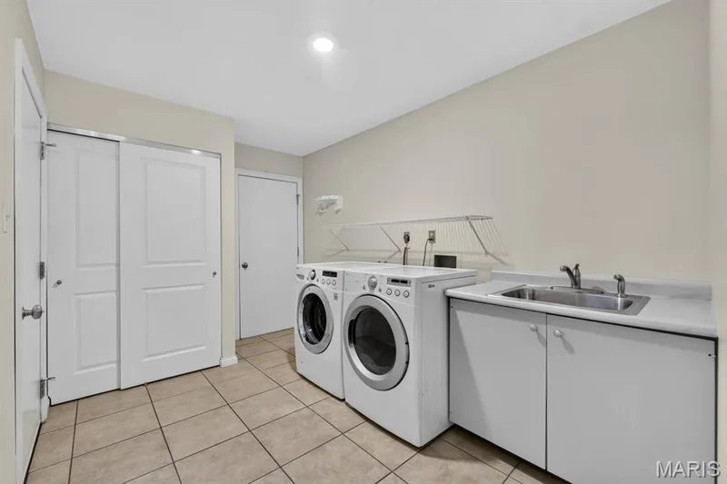 14641 Pine Orchard Court, Chesterfield, MO 63017 — listing photo 27 of 58