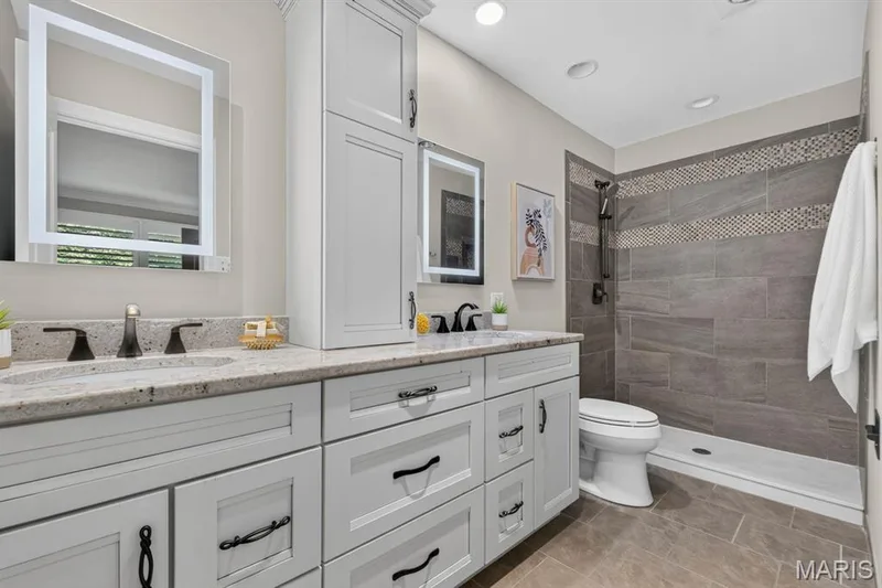 14641 Pine Orchard Court, Chesterfield, MO 63017 — listing photo 40 of 58