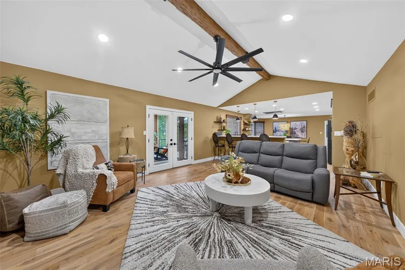 32 Country Lane Court, St Charles, MO 63304 — listing photo 23 of 86