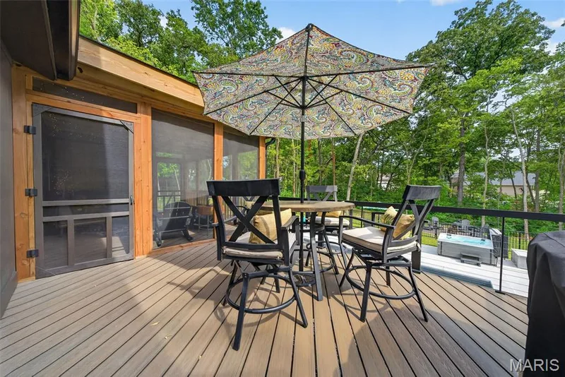 32 Country Lane Court, St Charles, MO 63304 — listing photo 28 of 86