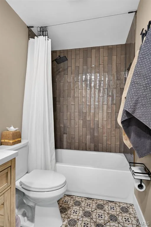 32 Country Lane Court, St Charles, MO 63304 — listing photo 54 of 86