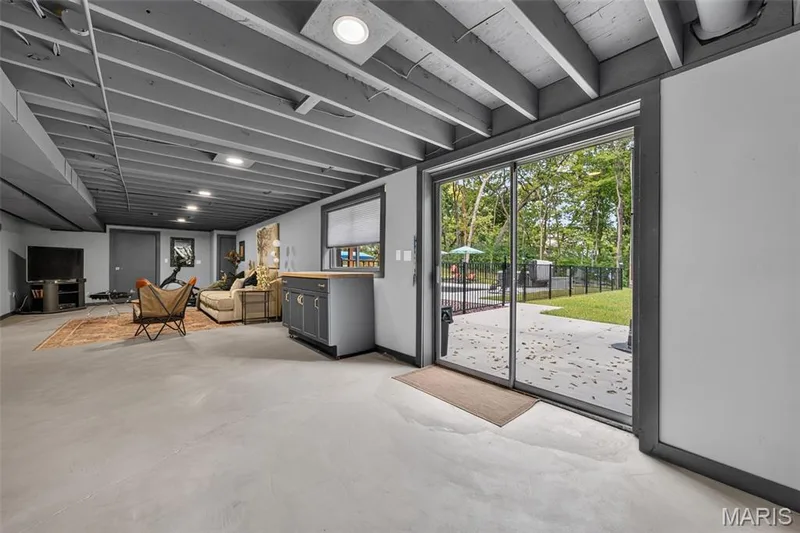 32 Country Lane Court, St Charles, MO 63304 — listing photo 63 of 86
