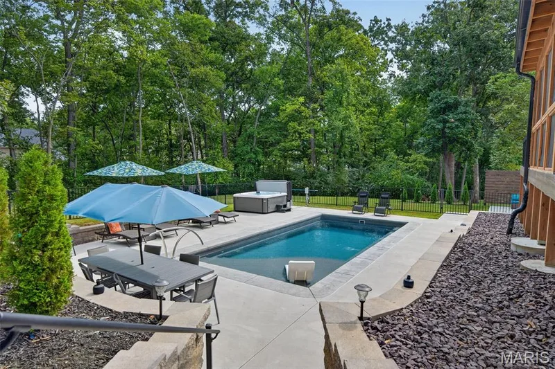 32 Country Lane Court, St Charles, MO 63304 — listing photo 67 of 86