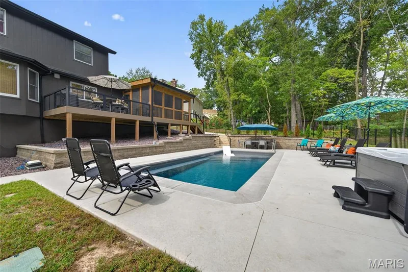 32 Country Lane Court, St Charles, MO 63304 — listing photo 70 of 86