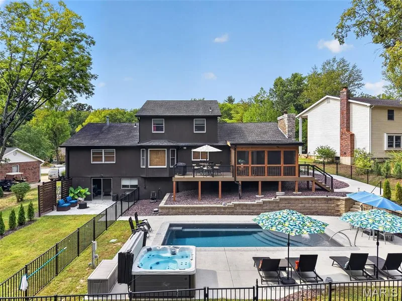 32 Country Lane Court, St Charles, MO 63304 — listing photo 78 of 86