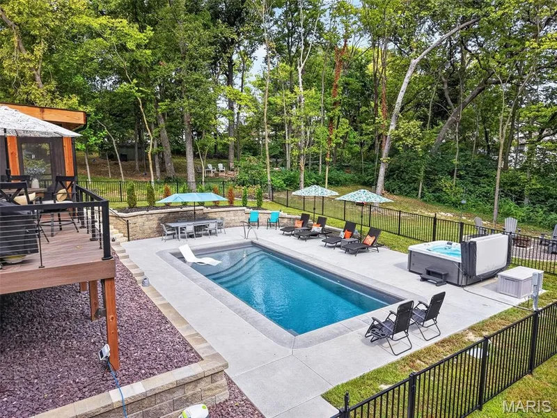 32 Country Lane Court, St Charles, MO 63304 — listing photo 80 of 86