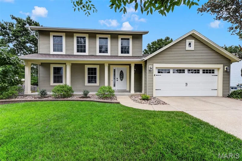 2972 Wheatfield Farms Drive, O'Fallon, MO 63368 — listing photo 2 of 41