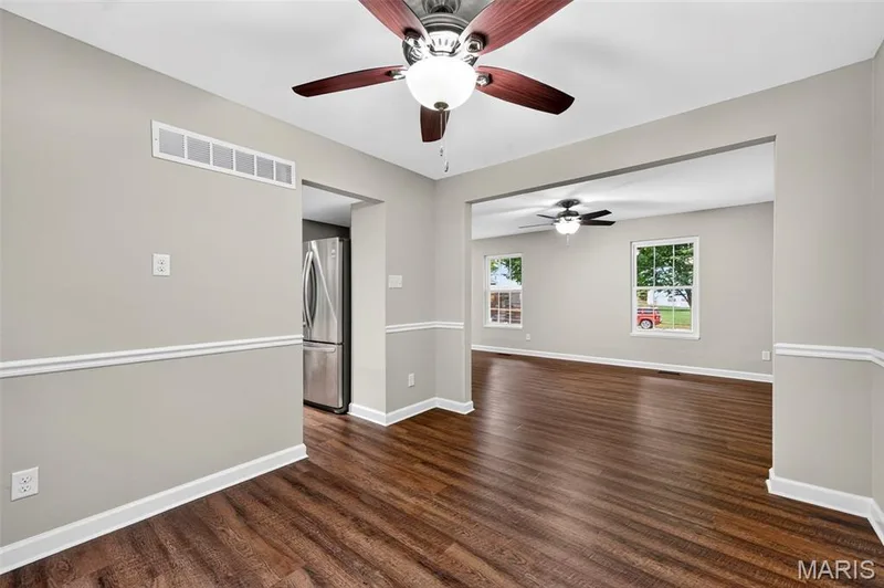 2972 Wheatfield Farms Drive, O'Fallon, MO 63368 — listing photo 8 of 41