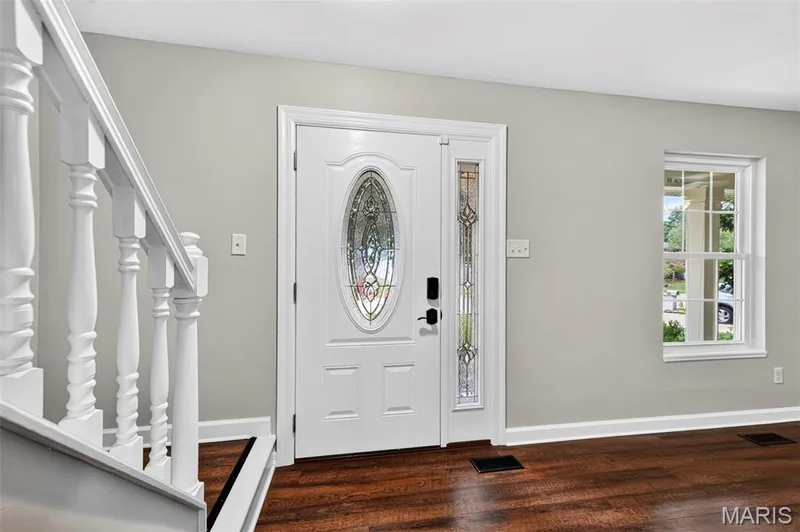 Beveled front door — 2972 Wheatfield Farms Drive, O'Fallon, MO 63368