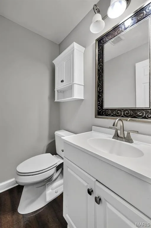 Main 1/2 bath — 2972 Wheatfield Farms Drive, O'Fallon, MO 63368