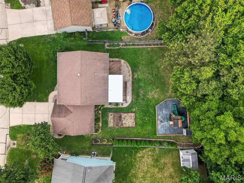 home backs to private tree-line — 2972 Wheatfield Farms Drive, O'Fallon, MO 63368