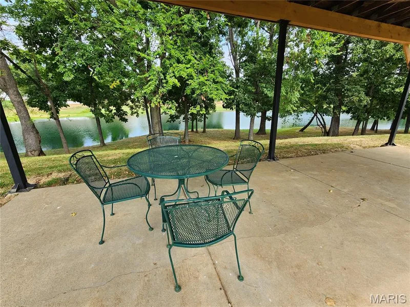 27 Oak Valley Drive, St Peters, MO 63376 — listing photo 5 of 11