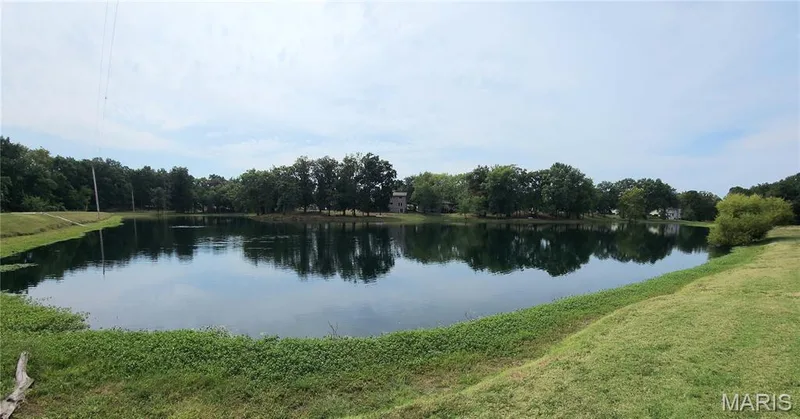 27 Oak Valley Drive, St Peters, MO 63376 — listing photo 10 of 11
