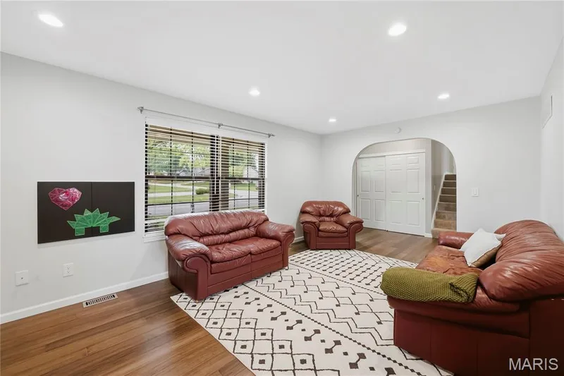 You will LOVE the Size of this Front Room to use anyway you like! Arched Entry to the Front Foyer! — 27 Oak Valley Drive, St Peters, MO 63376