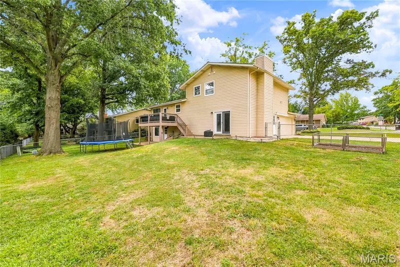 MATURE Trees & LOTS of Yard to ENJOY! — 27 Oak Valley Drive, St Peters, MO 63376