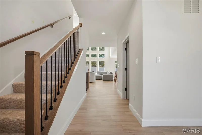 535 Ryehill Dr. Drive, St Peters, MO 63376 — listing photo 3 of 27