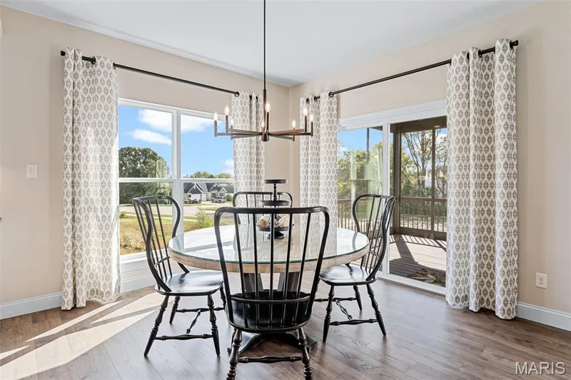1 Grand Columbia II, O'Fallon, MO 63366 — listing photo 6 of 17