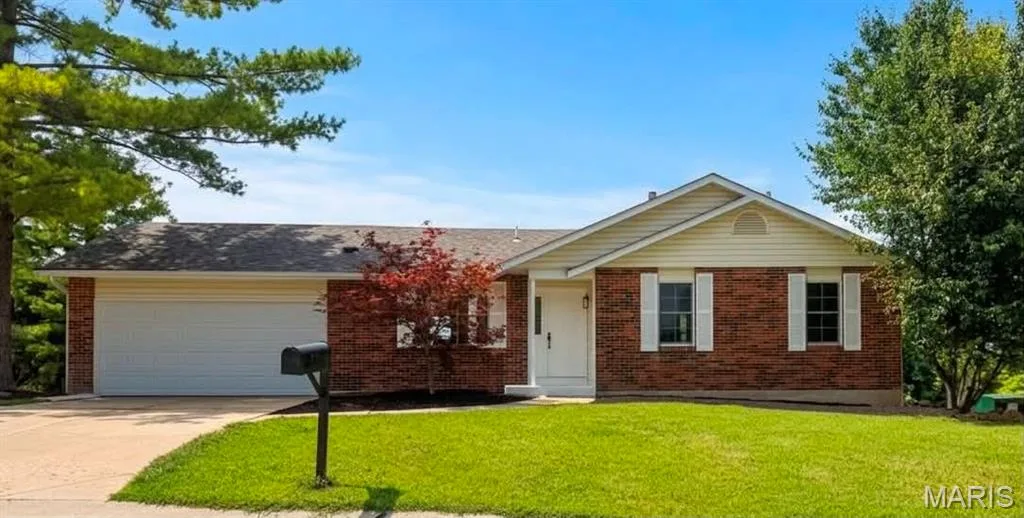 1068 Apricot Drive, St Charles, MO 63301 — listing photo 1 of 29