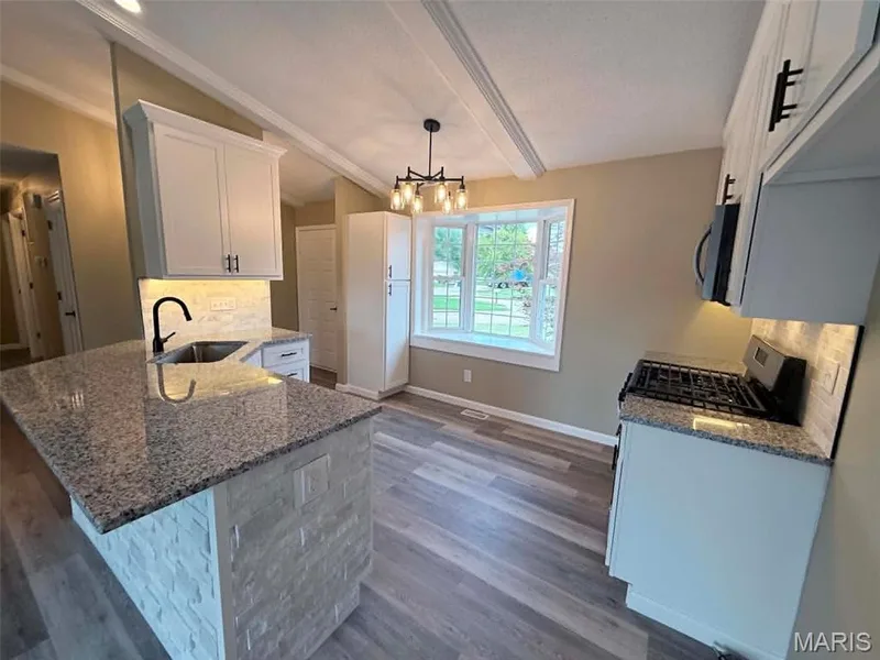 1068 Apricot Drive, St Charles, MO 63301 — listing photo 11 of 29