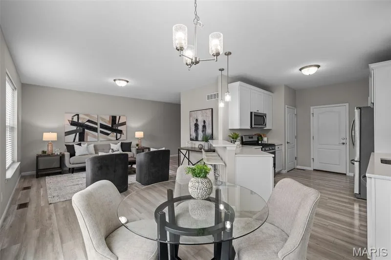 17 Rydal Place, St Charles, MO 63303 — listing photo 14 of 54