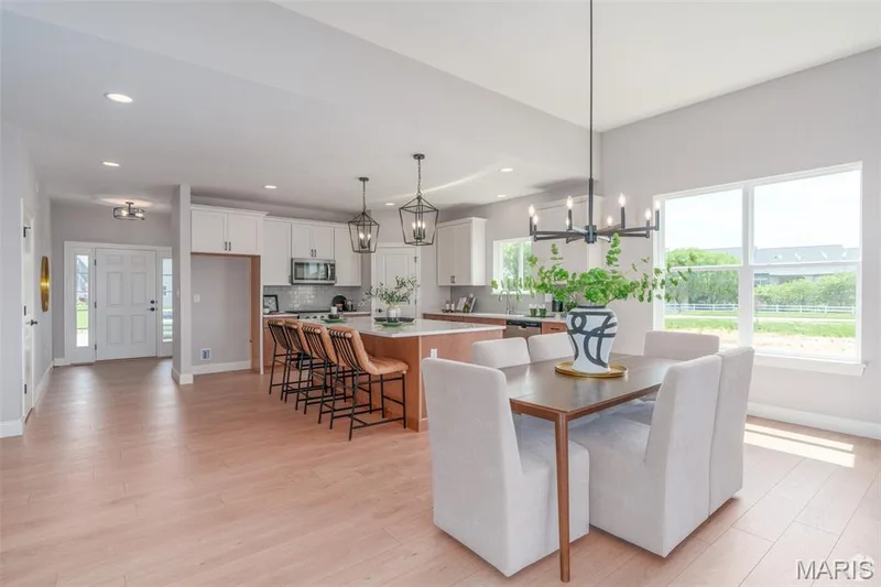 1 Magnolia, O'Fallon, MO 63366 — listing photo 4 of 9