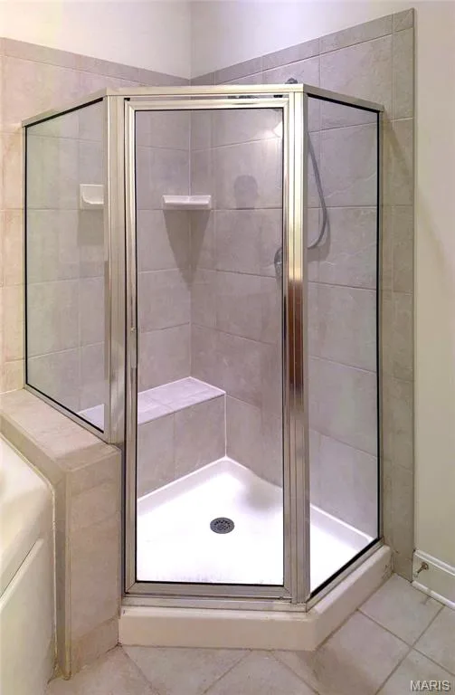primary bathroom shower — 213 Woodland Place Court, St Charles, MO 63303