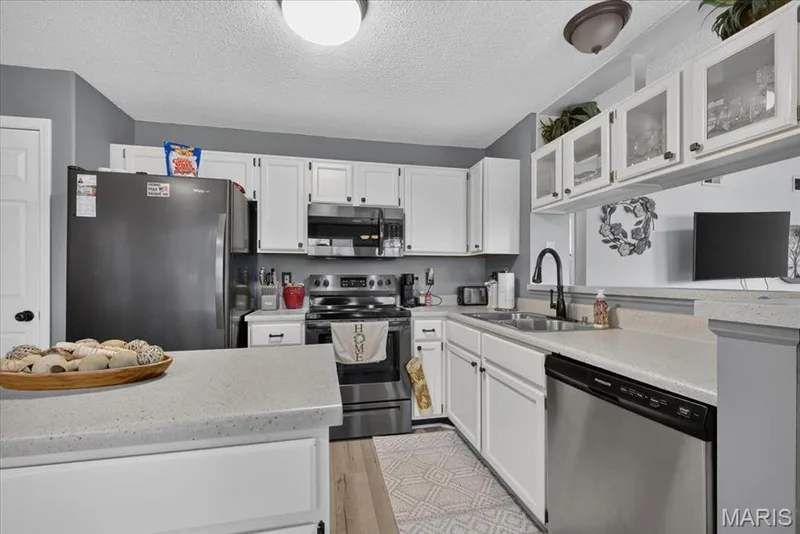 1710 Hemingway Lane #B, Weldon Spring, MO 63304 — listing photo 12 of 38