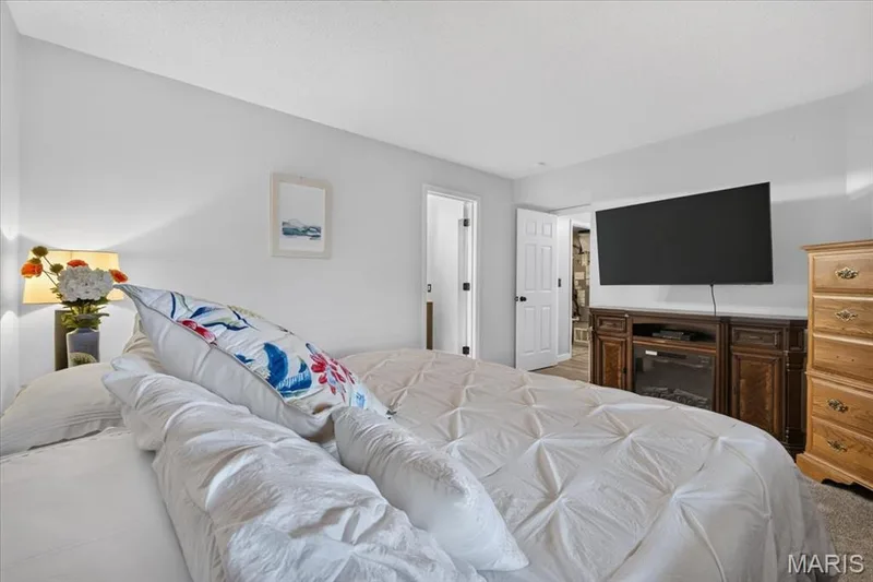 1710 Hemingway Lane #B, Weldon Spring, MO 63304 — listing photo 20 of 38