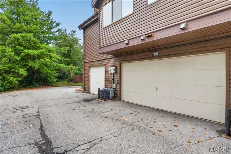 1710 Hemingway Lane #B, Weldon Spring, MO 63304 — listing photo 32 of 38