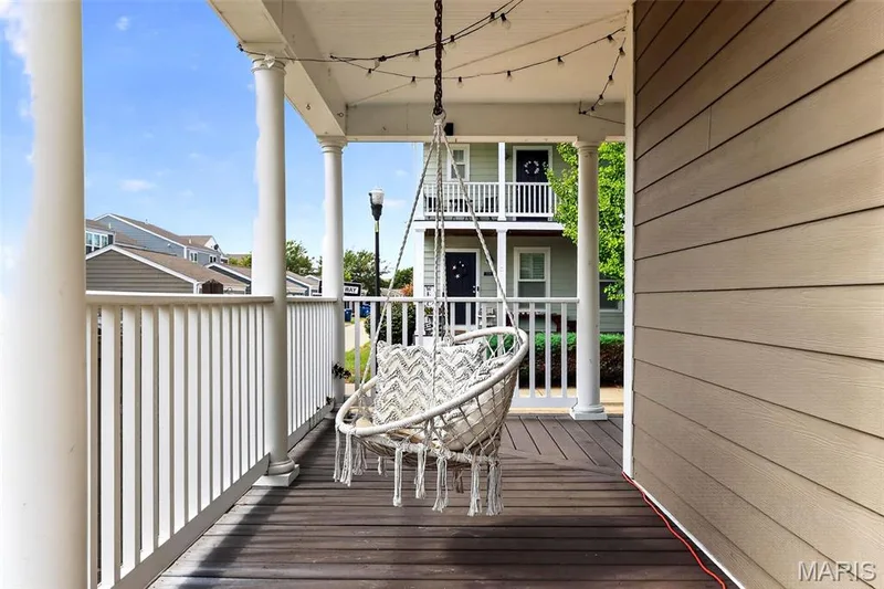 3213 Camp Street, St Charles, MO 63301 — listing photo 6 of 43
