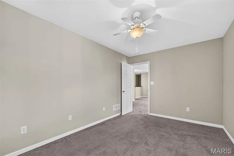 3213 Camp Street, St Charles, MO 63301 — listing photo 31 of 43