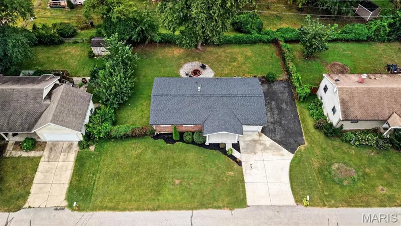 Aerial view of the lot, just under a quarter acre — 34 Highland Drive, St Charles, MO 63303