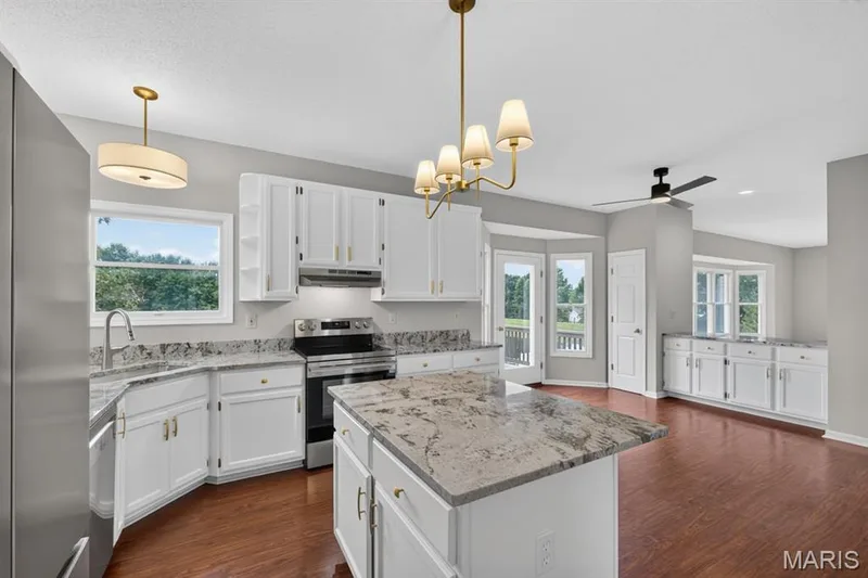 2340 Quaint Cottage Drive #1216, O'Fallon, MO 63368 — listing photo 19 of 47