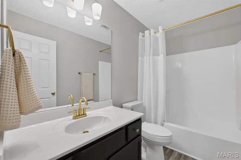 2340 Quaint Cottage Drive #1216, O'Fallon, MO 63368 — listing photo 31 of 47