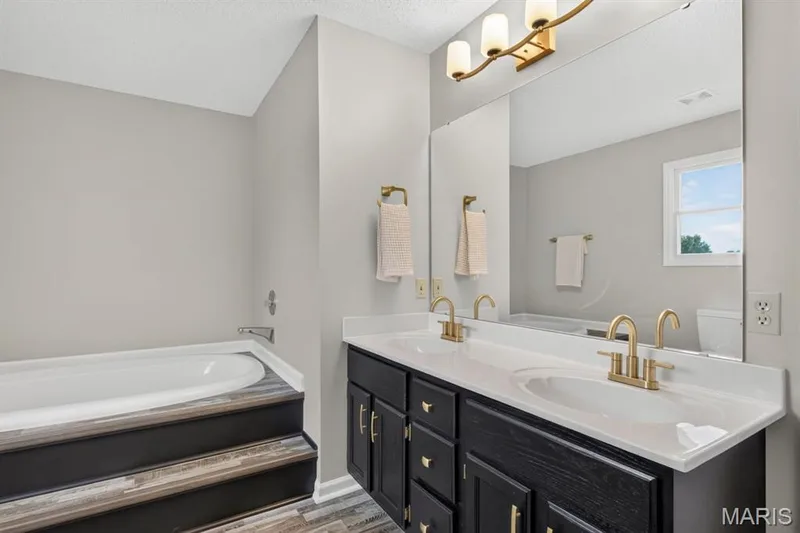 2340 Quaint Cottage Drive #1216, O'Fallon, MO 63368 — listing photo 37 of 47