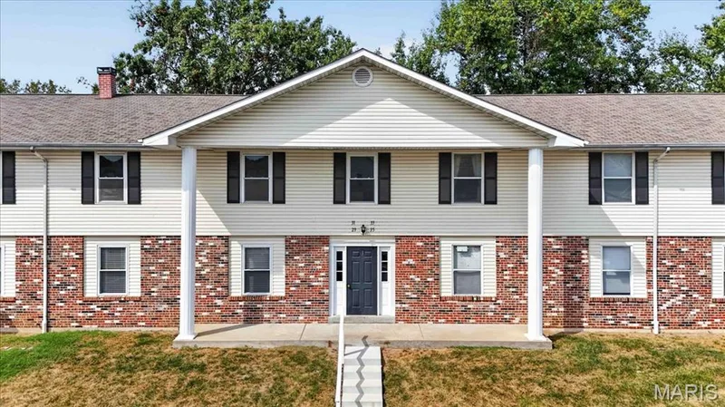 29 Delray Court #D, St Peters, MO — listing photo 1