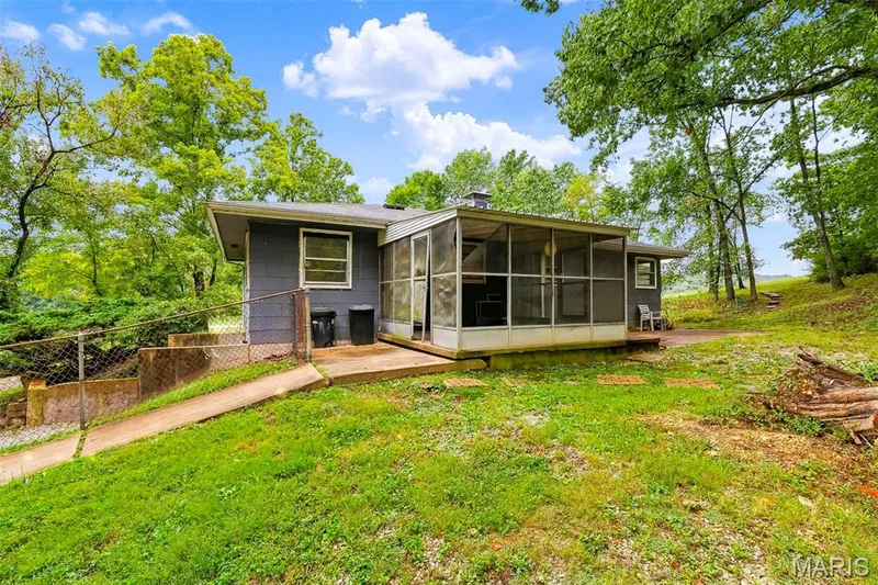 18651 Saint Albans Road, Wildwood, MO 63038 — listing photo 7 of 41