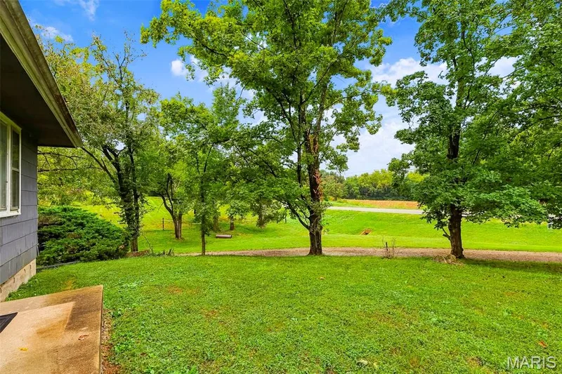 18651 Saint Albans Road, Wildwood, MO 63038 — listing photo 11 of 41