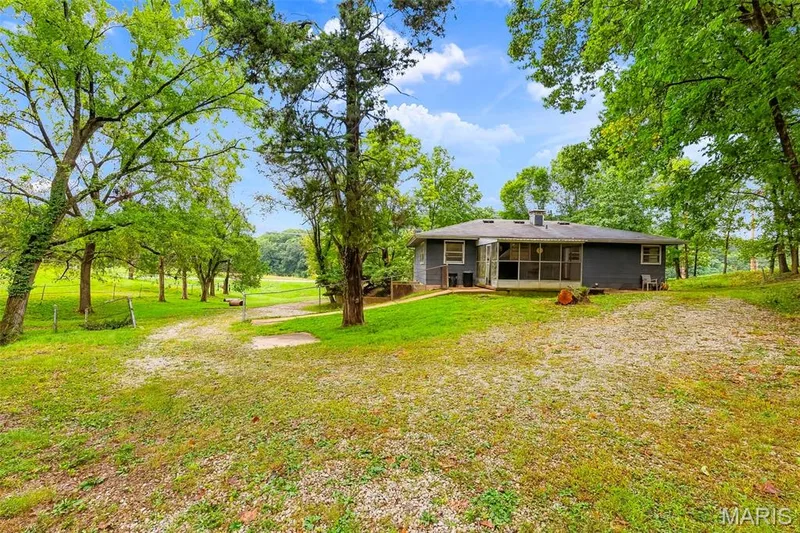 18651 Saint Albans Road, Wildwood, MO 63038 — listing photo 15 of 41